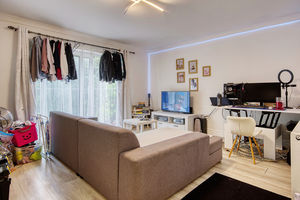 Lounge/Diner- click for photo gallery